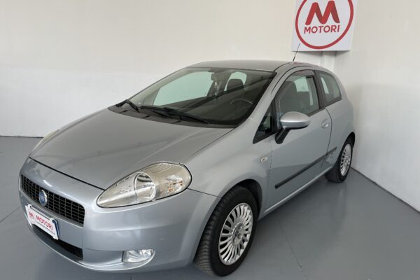 FIAT GRANDE PUNTO 1.4 GPL 3P. anno 2005 – OK NEOPATENTATI – 1 FIAT GRANDE PUNTO 1.4 GPL 3P. anno 2005 – OK NEOPATENTATI – 1