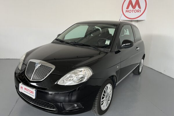 LANCIA YPSILON 1.2 anno 2010 – OK NEOPATENTATI – UNICO PROPRIETARIO – 1 LANCIA YPSILON 1.2 anno 2010 – OK NEOPATENTATI – UNICO PROPRIETARIO – 1